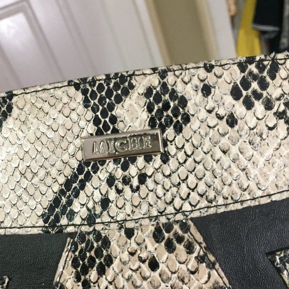 Snake Style Bag - Picture 4 of 11